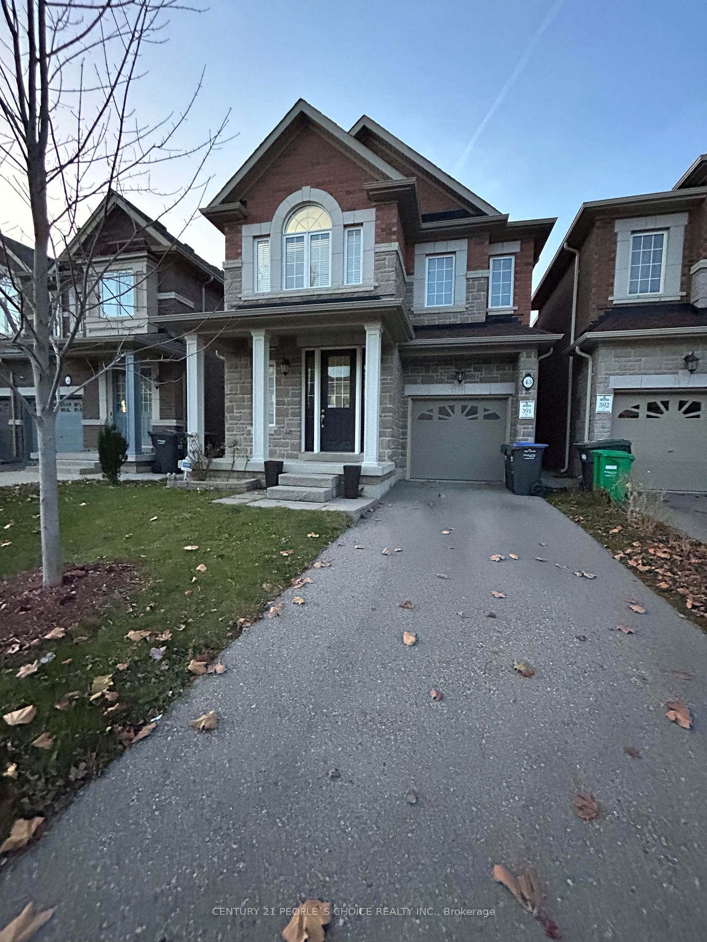 43 Kempsford Cres, Peel, Ontario