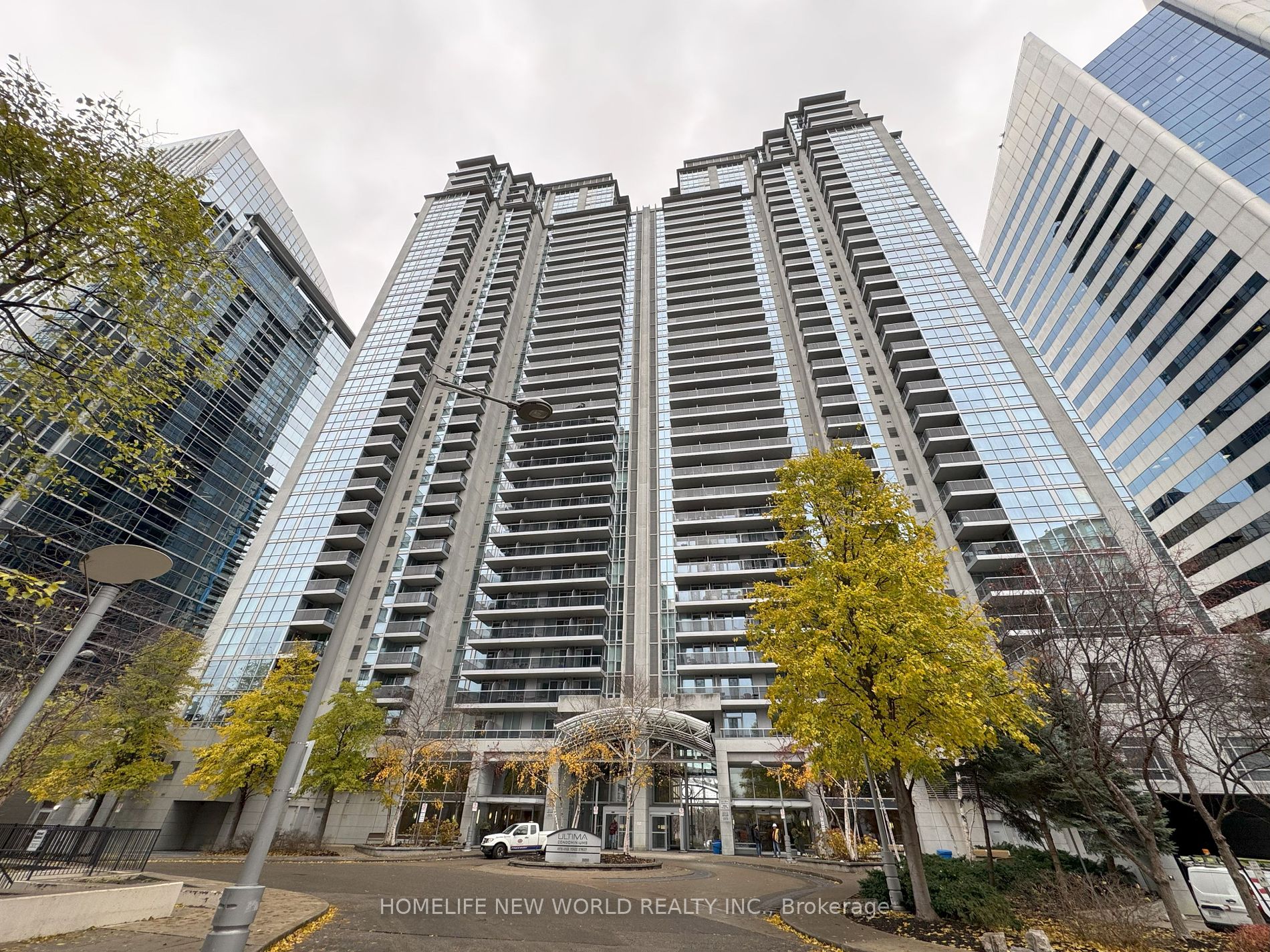 4978 Yonge St, Toronto, Ontario, Lansing-Westgate