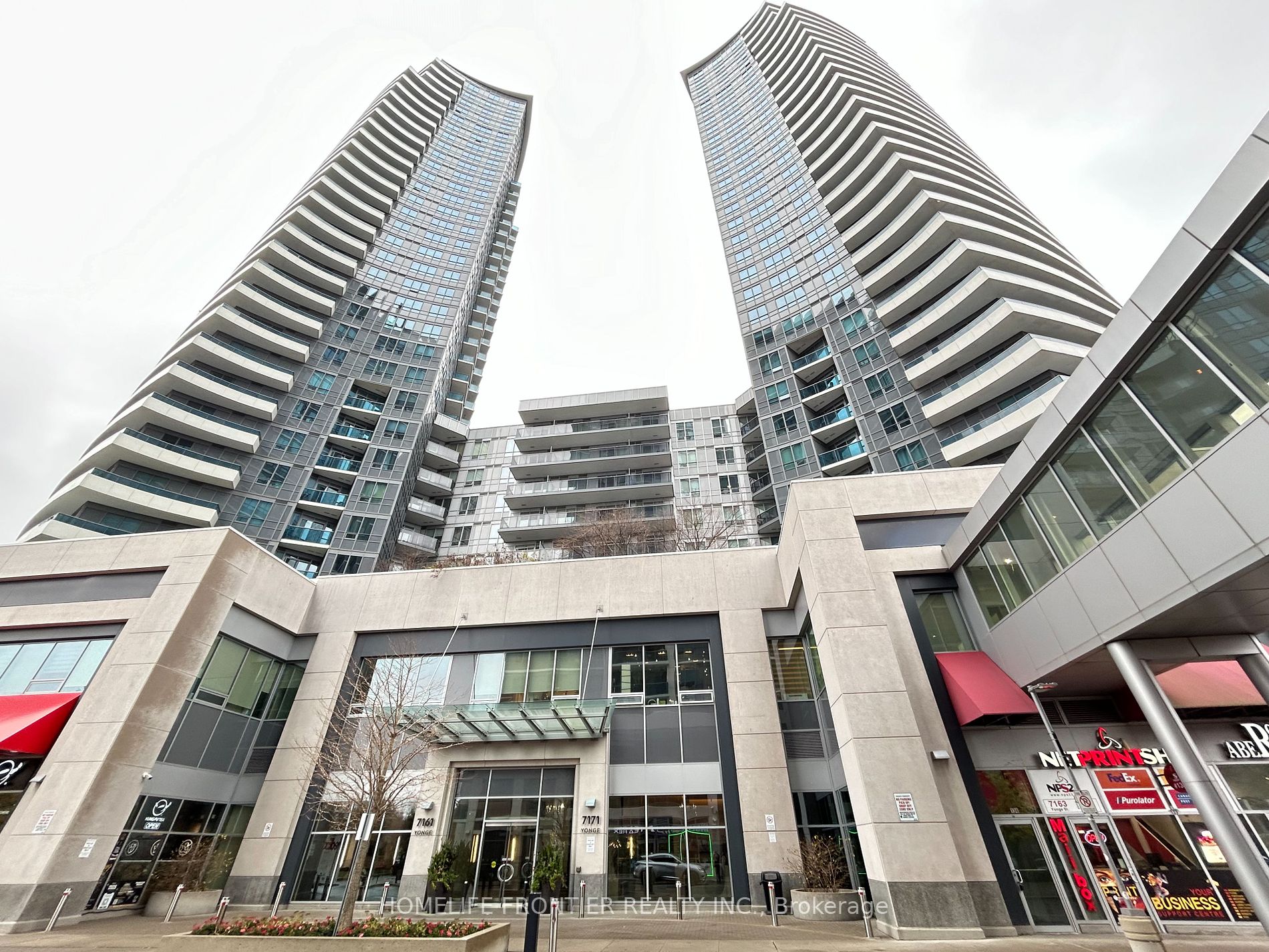 7171 Yonge St, Markham, Ontario, Grandview