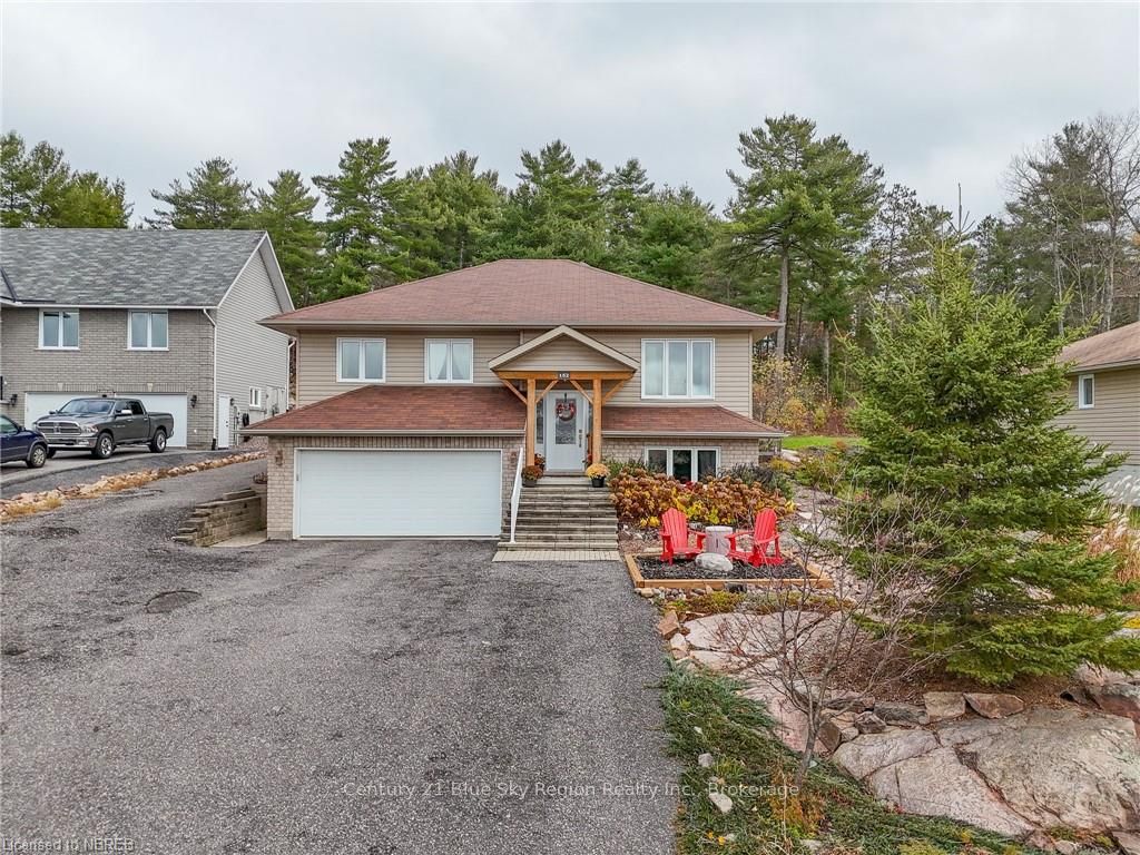 152 FAIRWAY Dr, Callander, Ontario, 