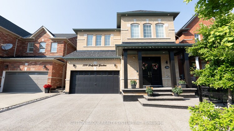 239 Dalgleish Gdns, Milton, Ontario, Scott