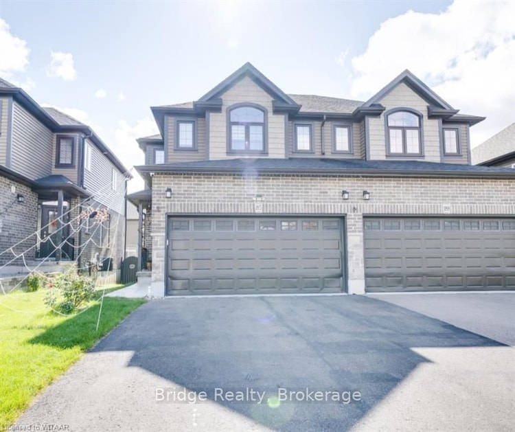 185 LINKS Cres, Woodstock, Ontario, 