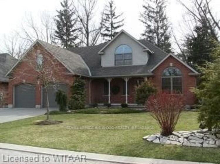 5 Whispering Pine Lane, Tillsonburg, ON, Tillsonburg