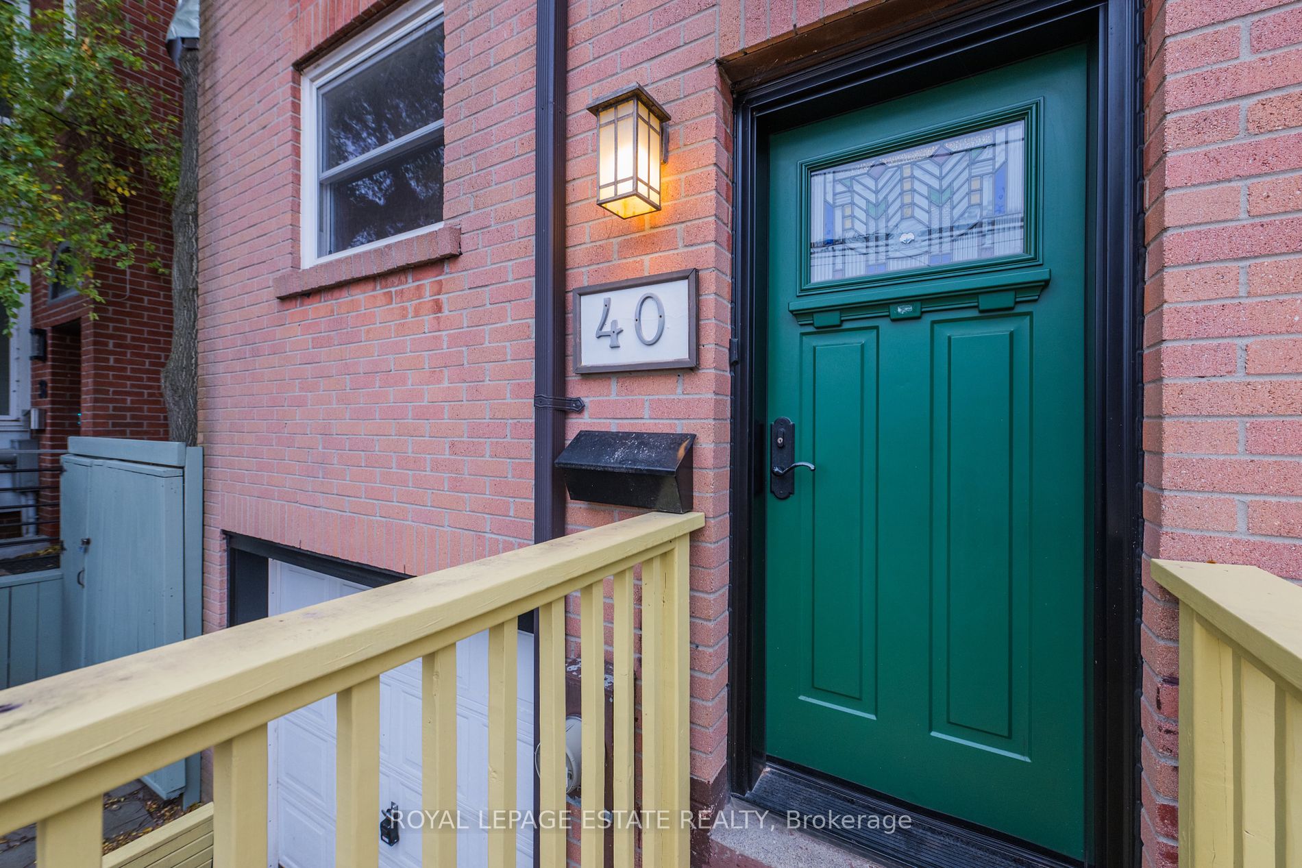 40 Poulett St, Toronto, Ontario, Moss Park