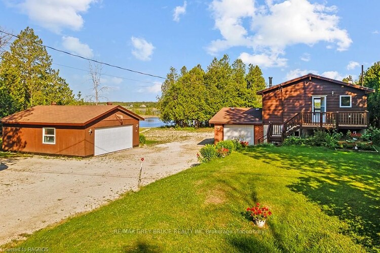 373 EAGLE Rd, Northern Bruce Peninsula, Ontario, 