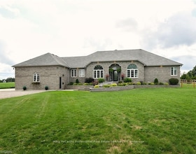 594228 Blind Line, Dufferin, ON , MLS #X12526308 , Image - 1