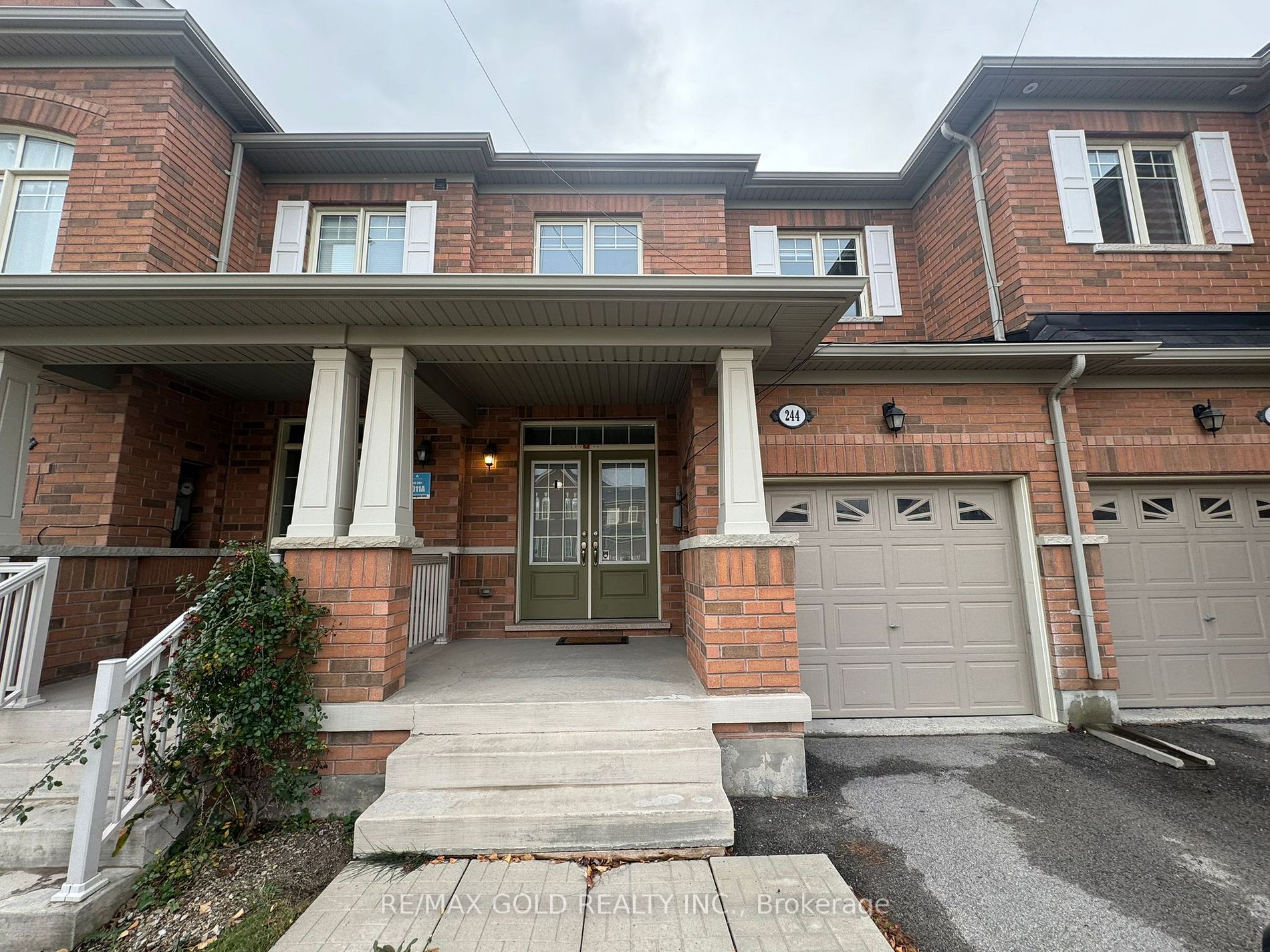 244 Sky Harbour Dr, Brampton, Ontario, Bram West