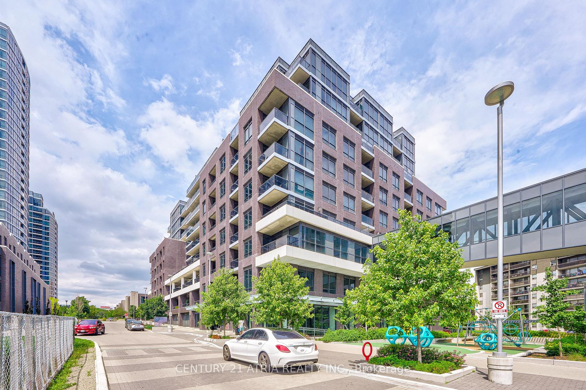 26 Gibbs Rd, Toronto, Ontario, Islington-City Centre West