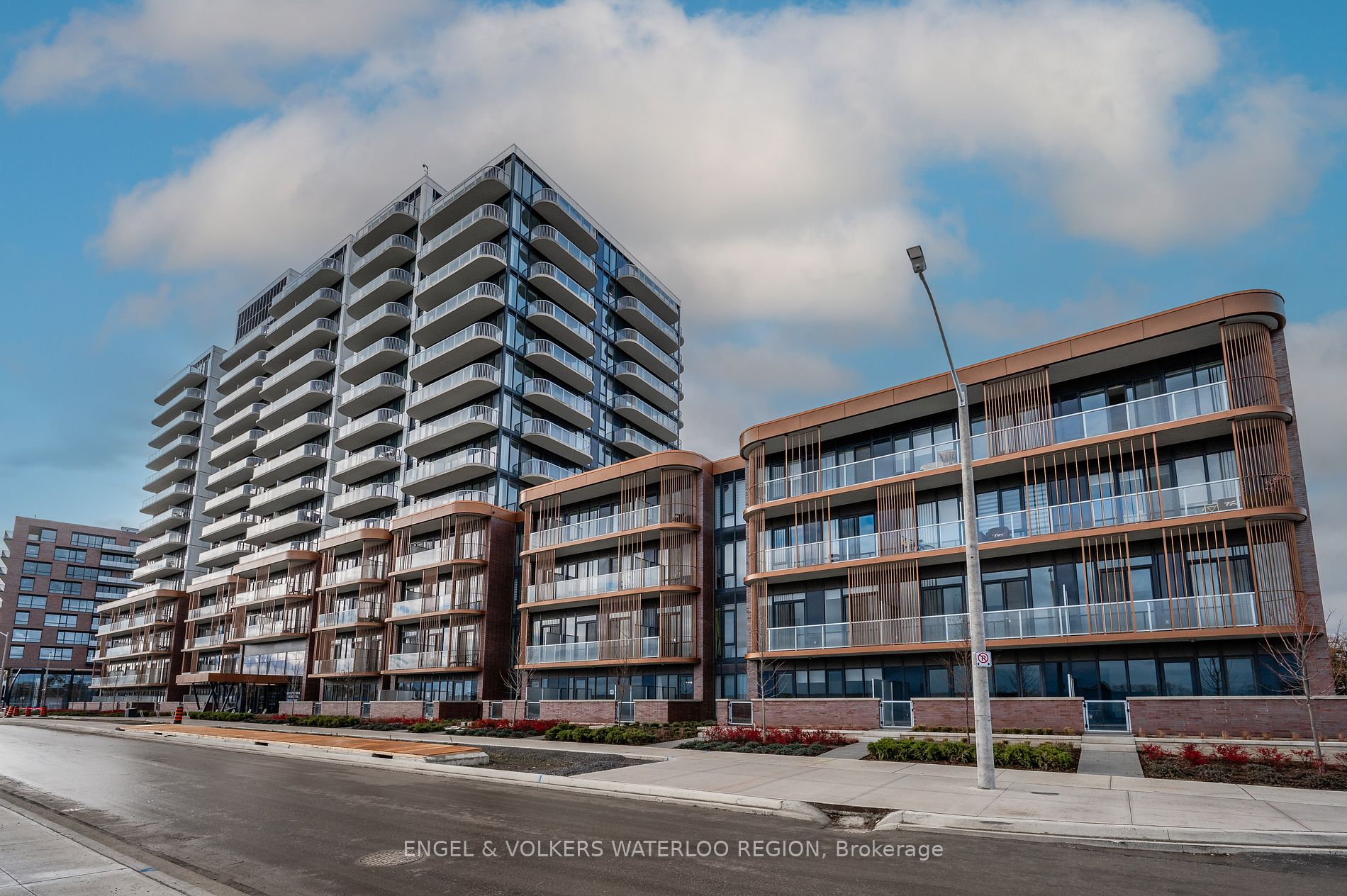 220 Missinnihe Way, Mississauga, Ontario, Port Credit