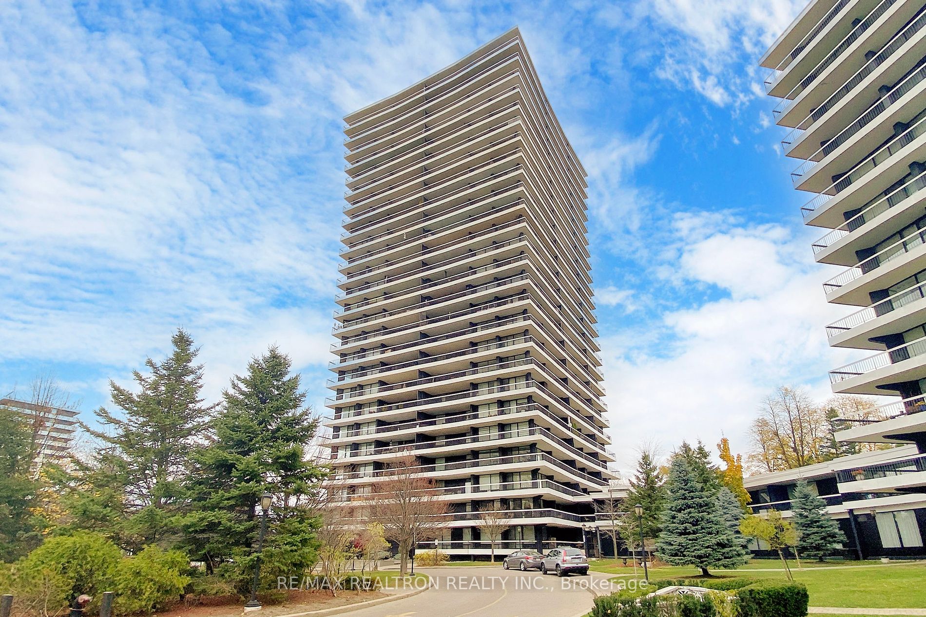 135 Antibes Dr, Toronto, Ontario, Westminster-Branson