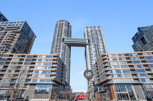 21 Iceboat Terr, Toronto, Ontario, Waterfront Communities C1