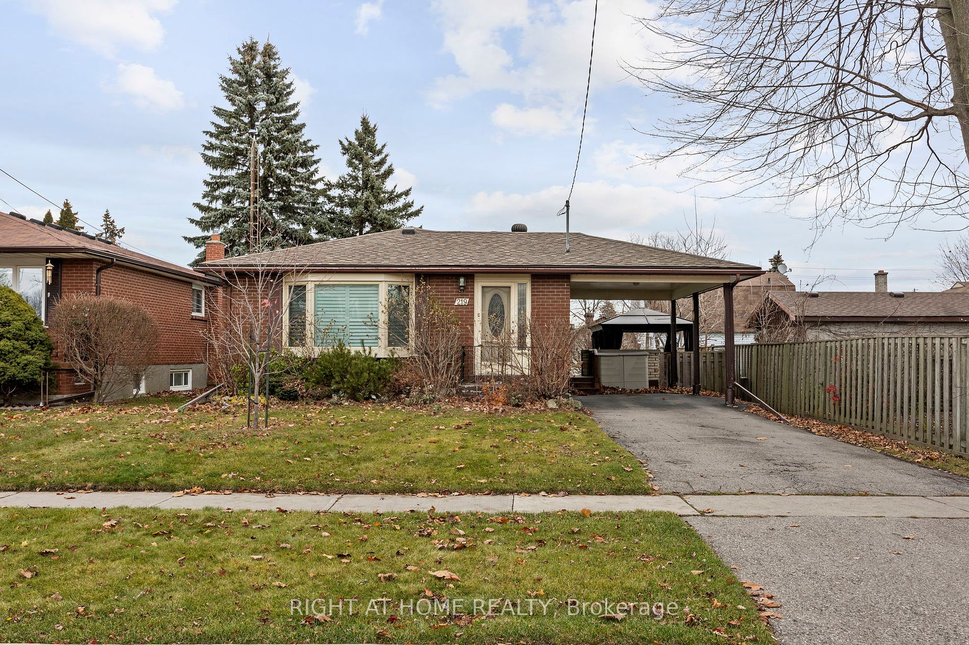 219 Guelph St, Oshawa, Ontario, Donevan