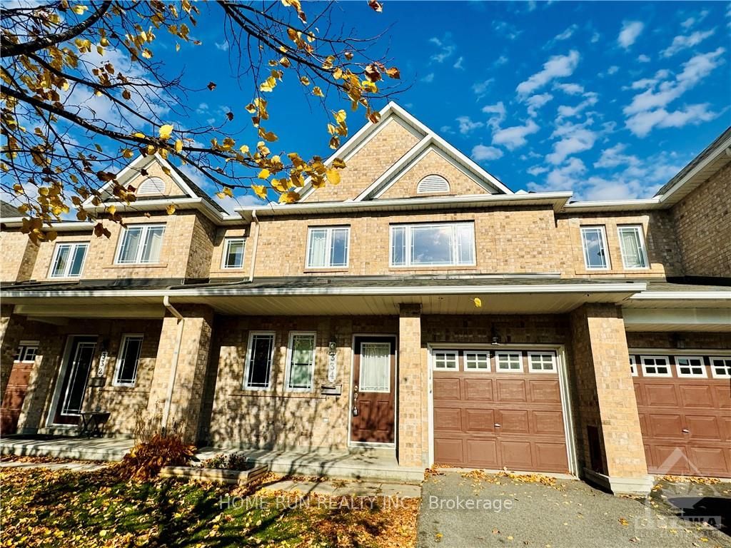 334 Foxridge Way, Barrhaven, Ontario, 7709 - Barrhaven - Strandherd