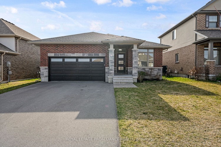 53 STONECREST Blvd, Quinte West, Ontario, 