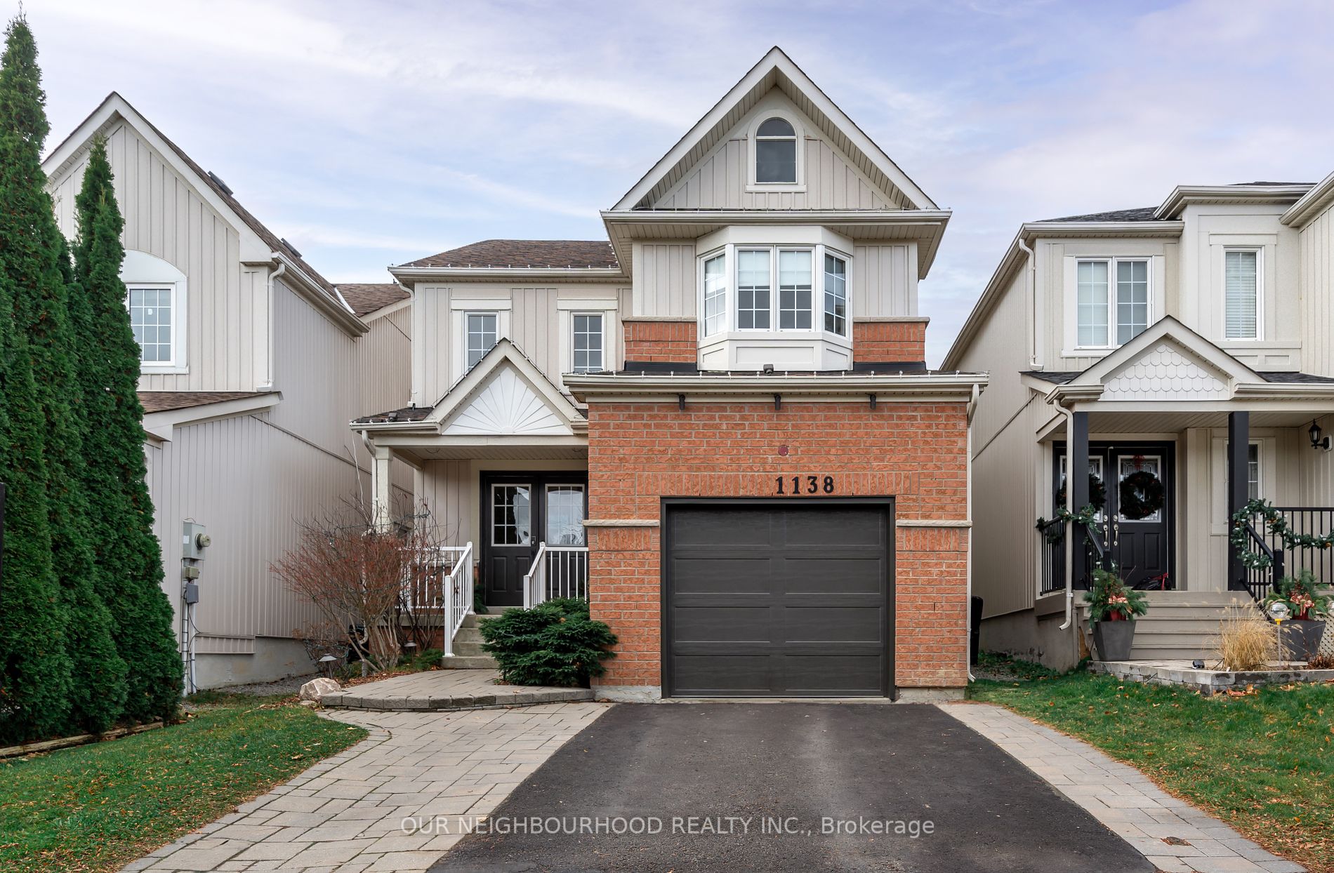 1138 Ashgrove Cres, Oshawa, Ontario, Pinecrest