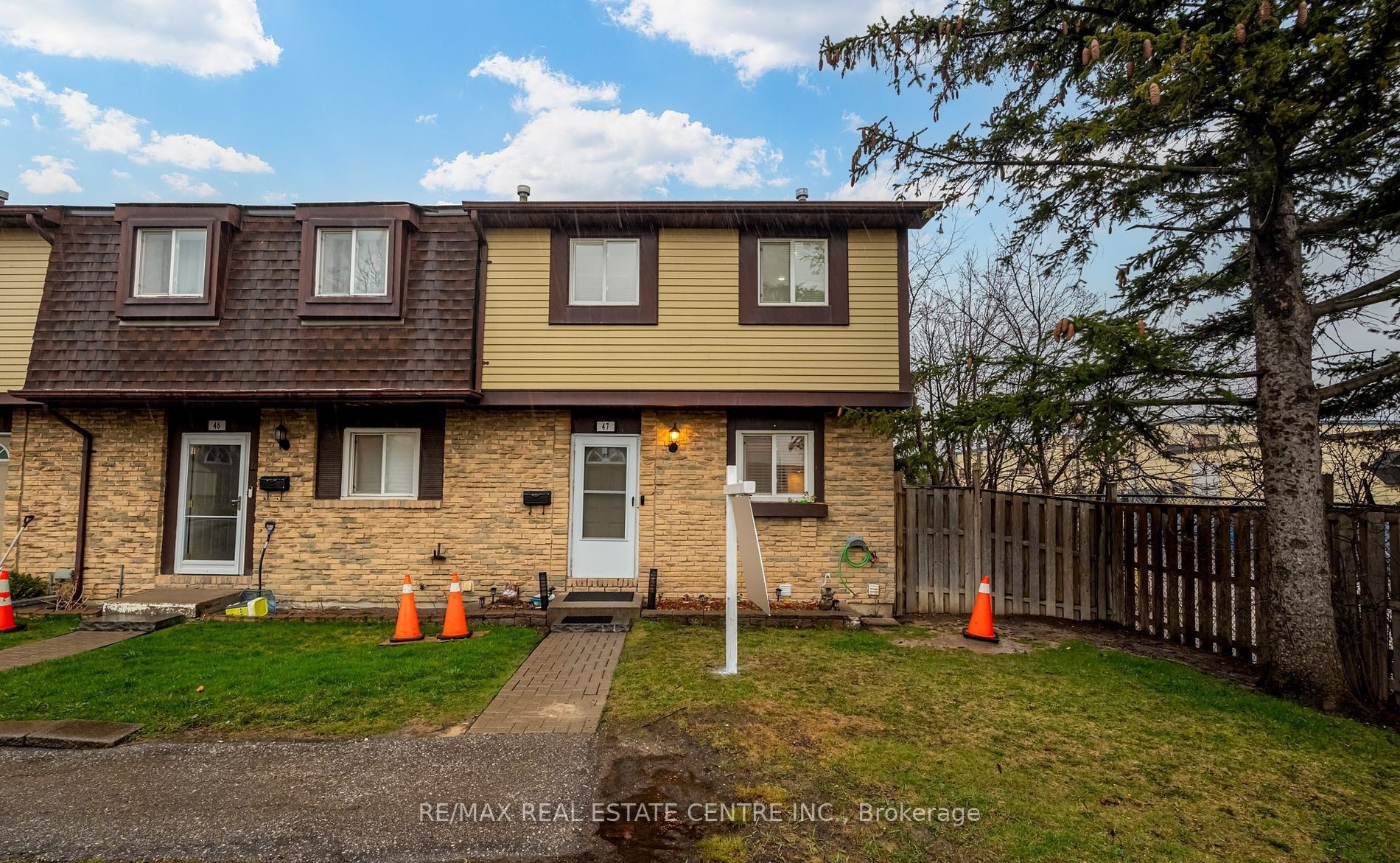 45 Hansen Rd N, Brampton, Ontario, Madoc