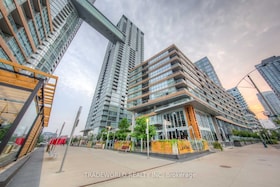 15 Iceboat Terr, Toronto, Ontario