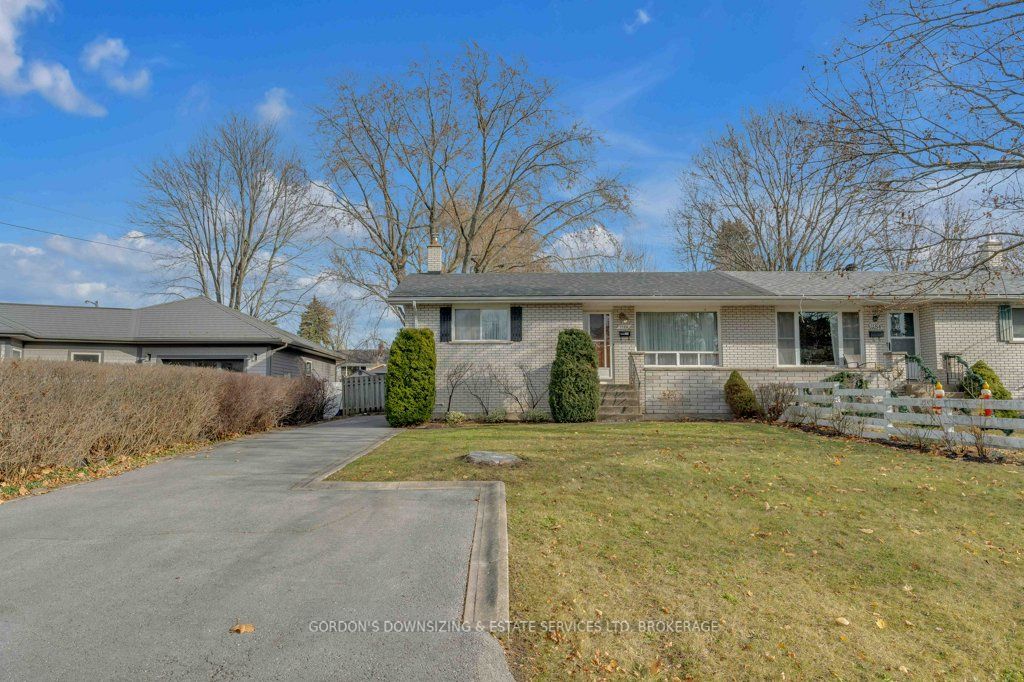 1186 Lincoln Dr, Kingston, Ontario, South of Taylor-Kidd Blvd