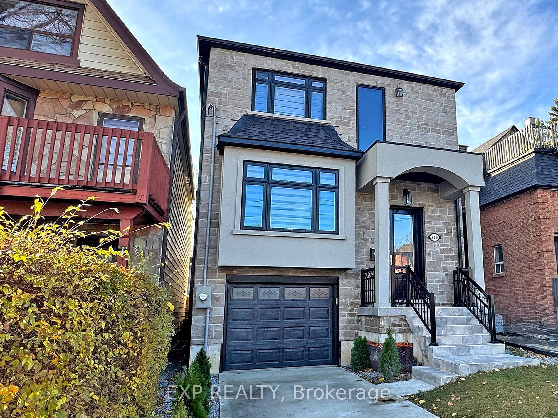 318 Rhodes Ave, Toronto, Ontario, Greenwood-Coxwell