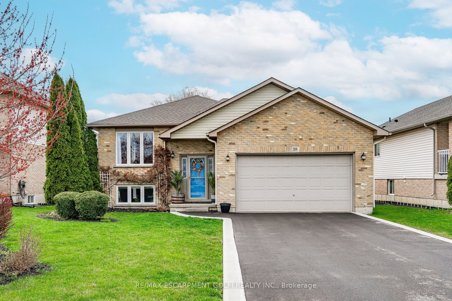 39 Spitfire Dr, Hamilton, Ontario, Mount Hope