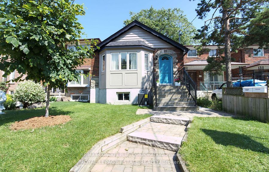 21 Mcintosh St, Toronto, Ontario, Birchcliffe-Cliffside