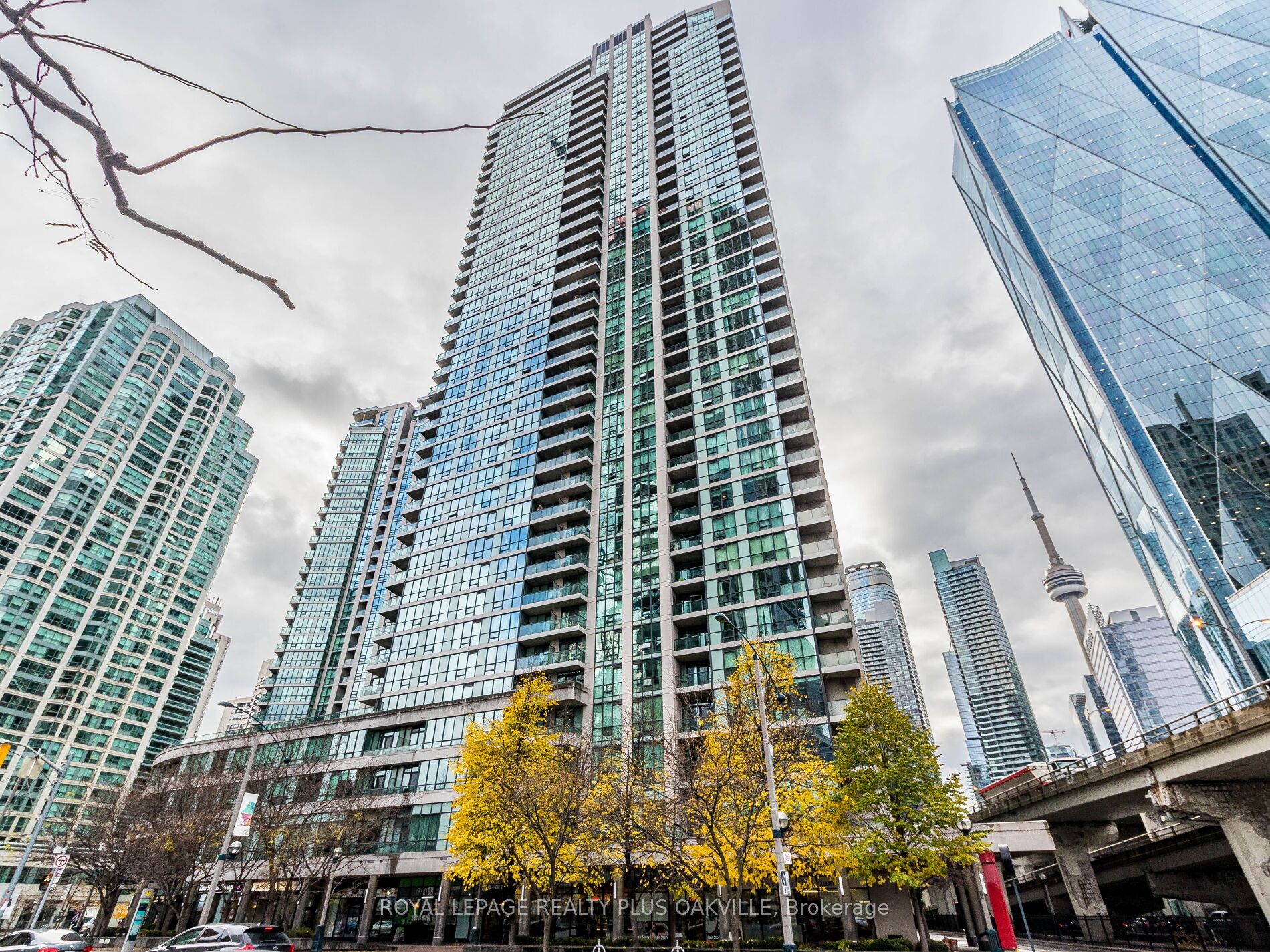 16 Yonge St, Toronto, Ontario, Waterfront Communities C1