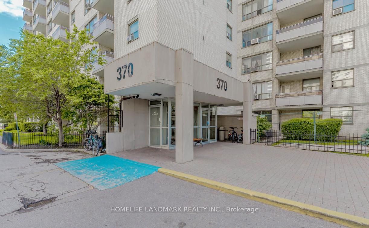 370 Dixon Rd, Toronto, Ontario, Kingsview Village-The Westway