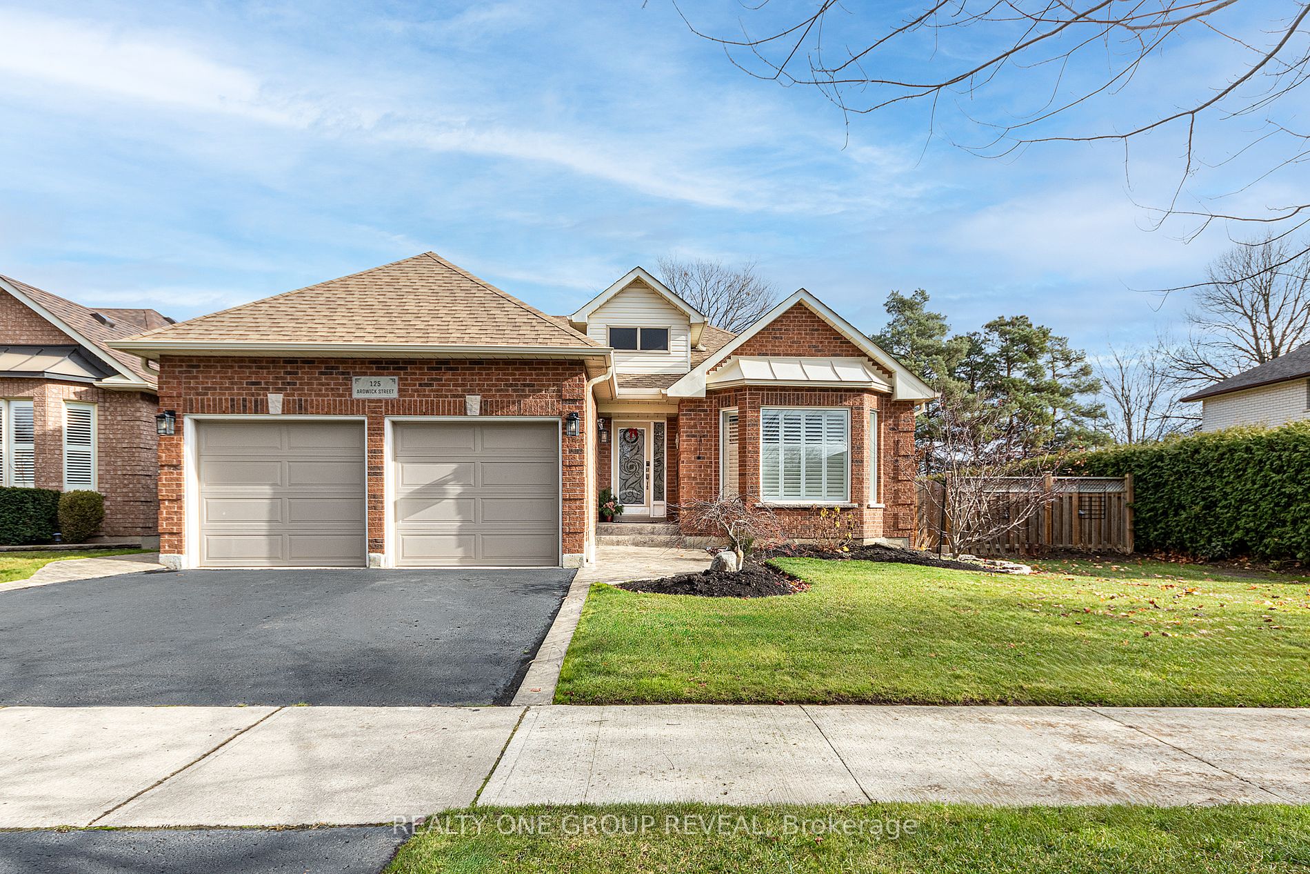 125 Ardwick St E, Whitby, Ontario, Blue Grass Meadows