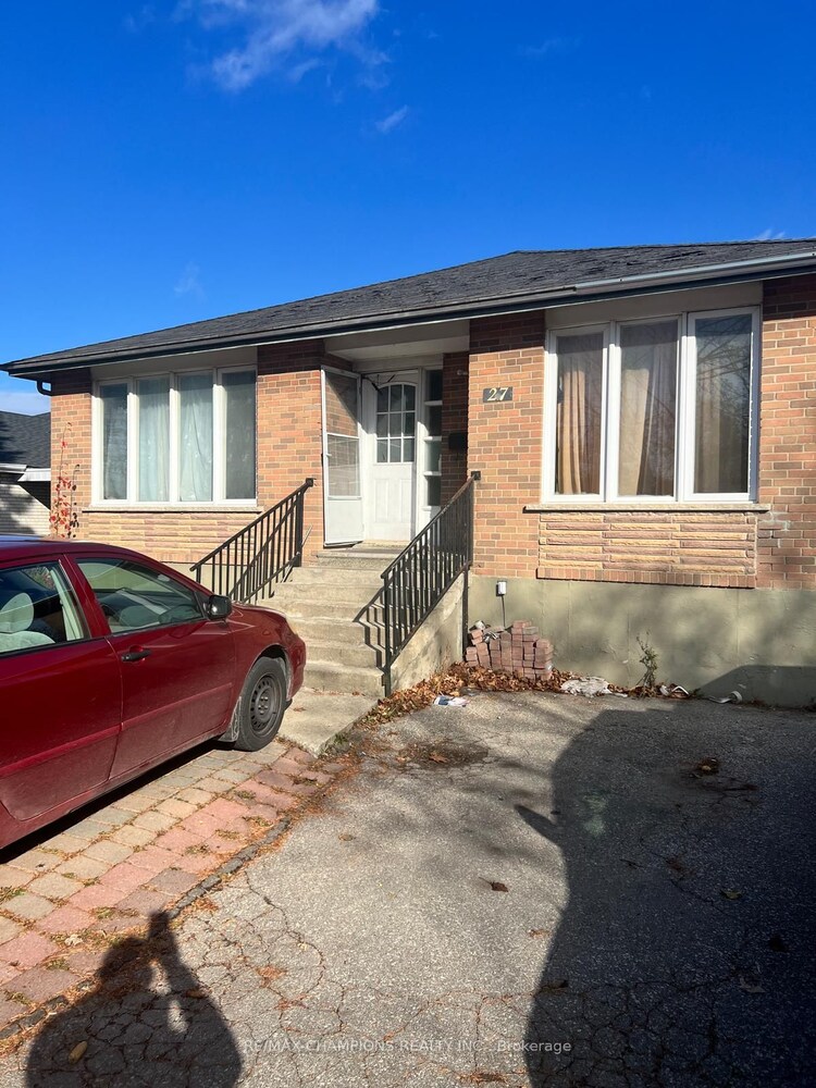 27 Marlebon Rd, Toronto, Ontario, West Humber-Clairville