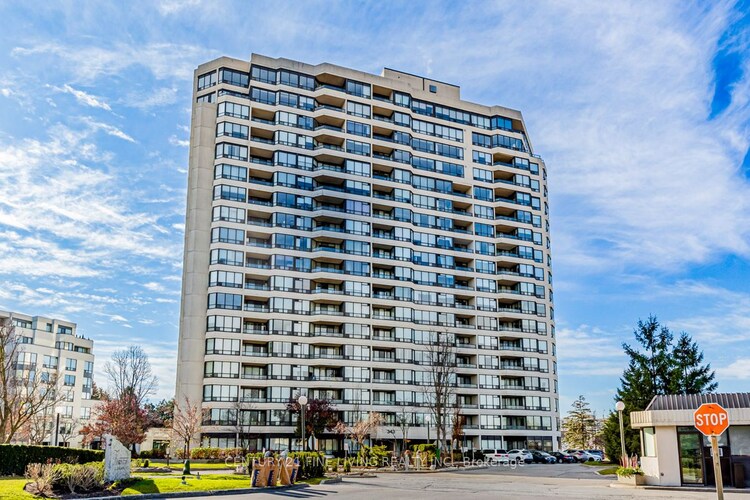 343 Clark Ave W, Vaughan, Ontario, Crestwood-Springfarm-Yorkhill