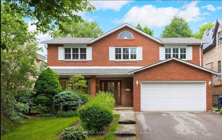 4 Chipstead Rd, Toronto, Ontario, Banbury-Don Mills