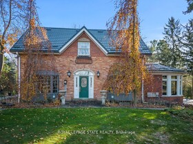 492 Governors Rd, Hamilton, Ontario , MLS #X11821334 , Image - 1