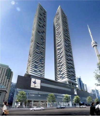 100 Harbour St, Toronto, Ontario, Waterfront Communities C1