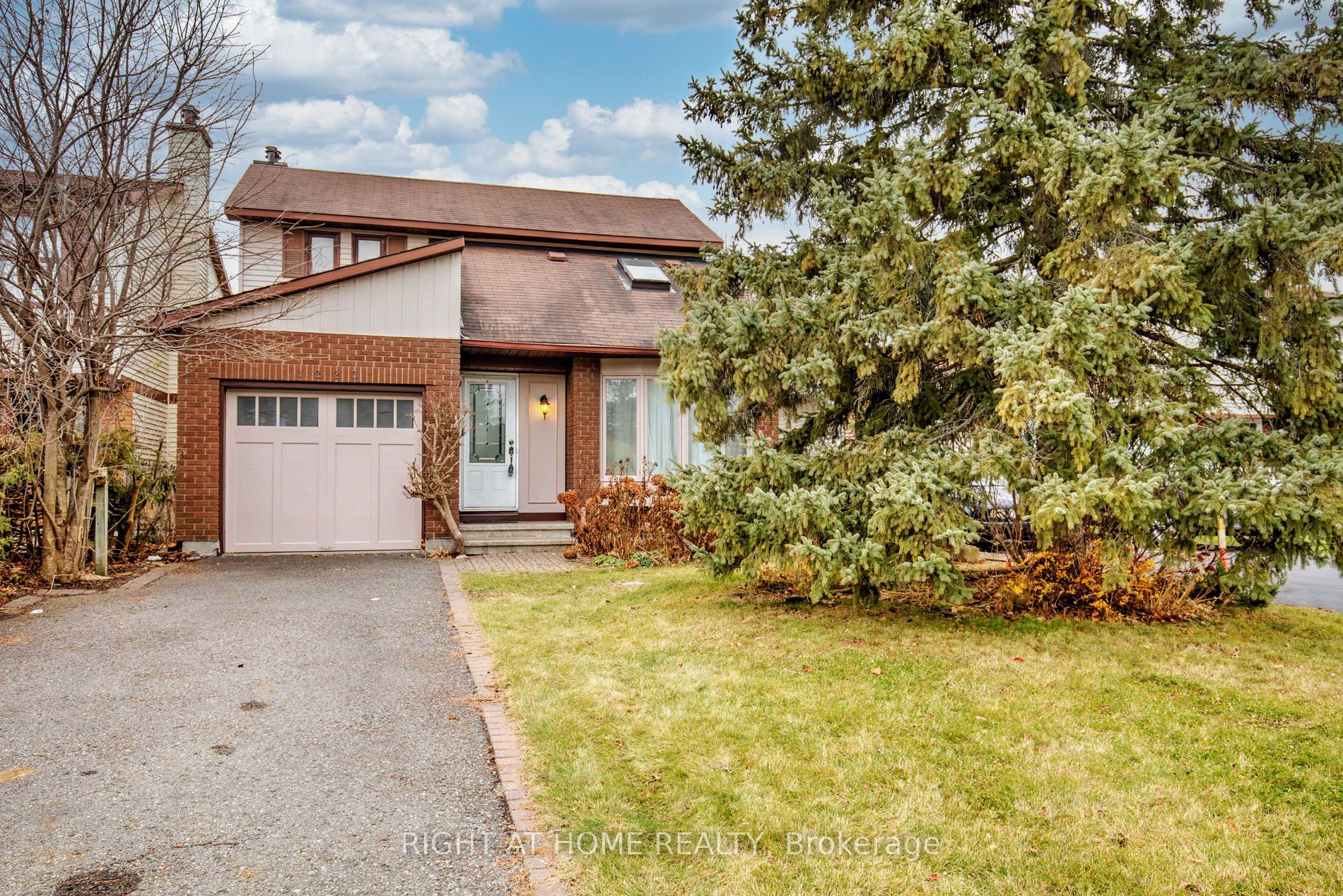 1223 Cedarcroft Cres, Cyrville - Carson Grove - Pineview, Ontario, 2204 - Pineview