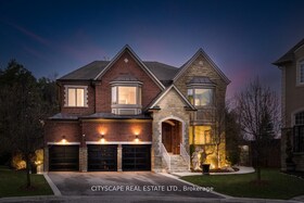 28 Sweet Valerie Crt, York, Ontario , MLS #N11821885 , Image - 1