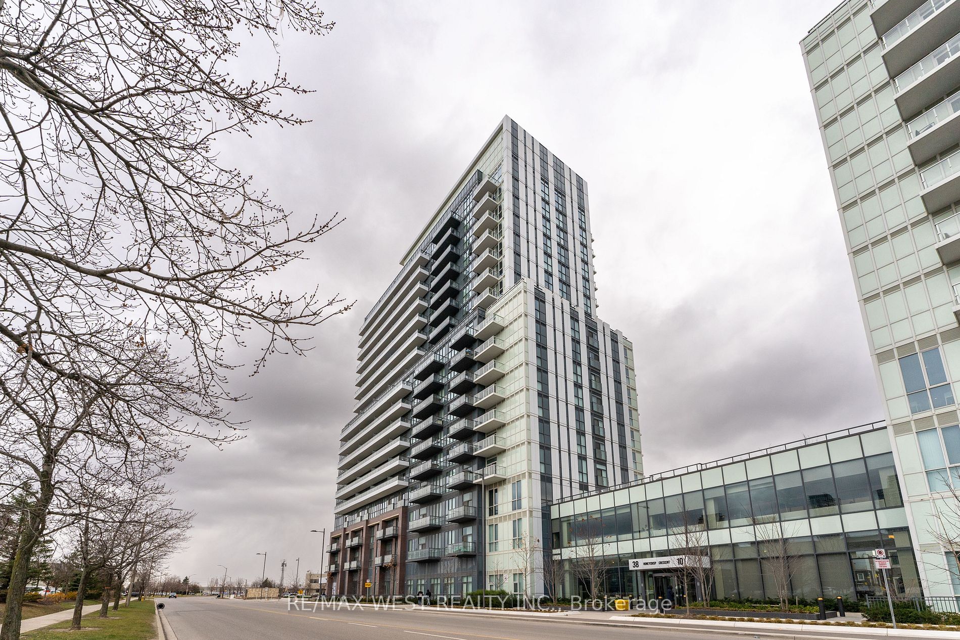 38 Honeycrisp Cres, Vaughan, Ontario, Vaughan Corporate Centre