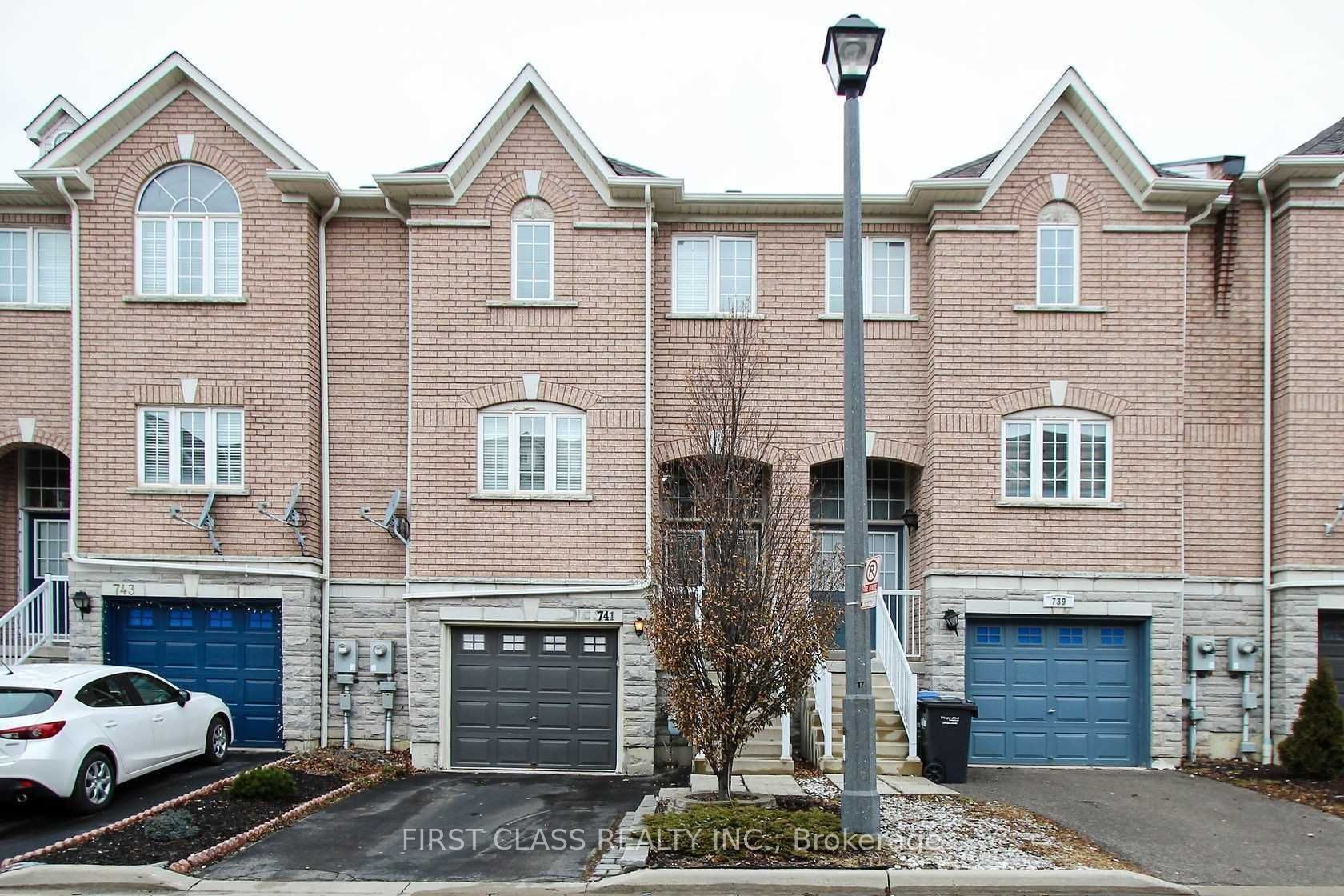 741 Maxman St, Mississauga, Ontario, Hurontario