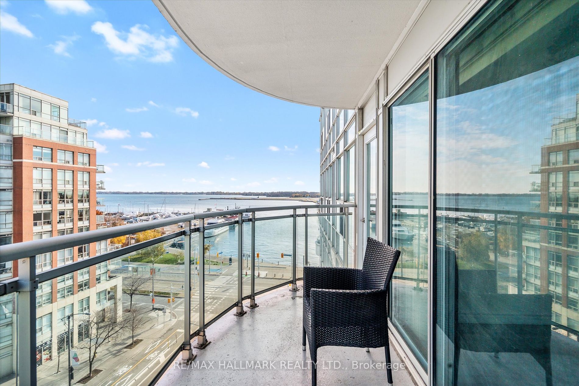 600 Queens Quay  W, Toronto, Ontario, Waterfront Communities C1