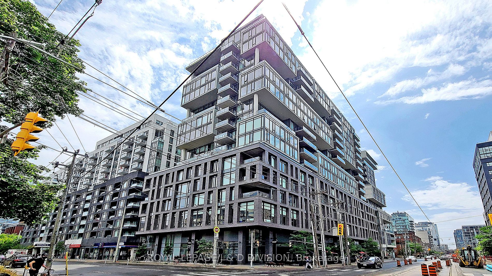 111 Bathurst St, Toronto, Ontario, Waterfront Communities C1