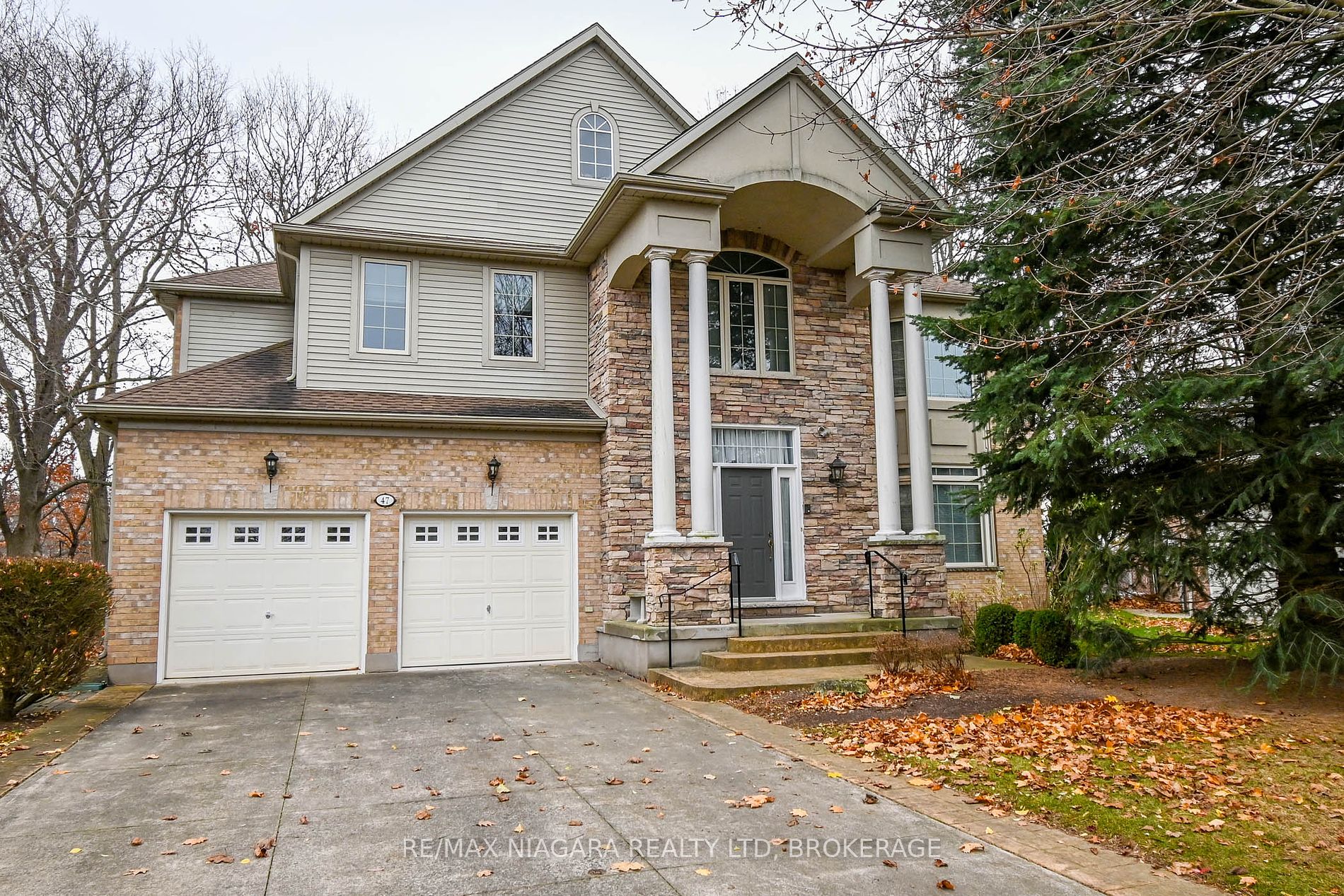 47 Sculler's Way, St. Catharines, Ontario, 439 - Martindale Pond