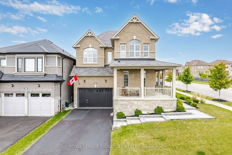 2 Hackett St, East Gwillimbury, Ontario, Sharon