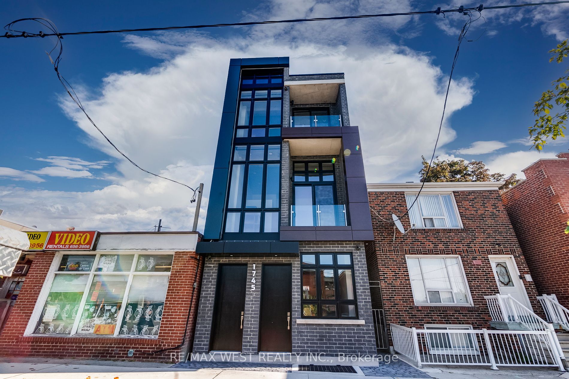 1745 Keele St, Toronto, Ontario, Keelesdale-Eglinton West