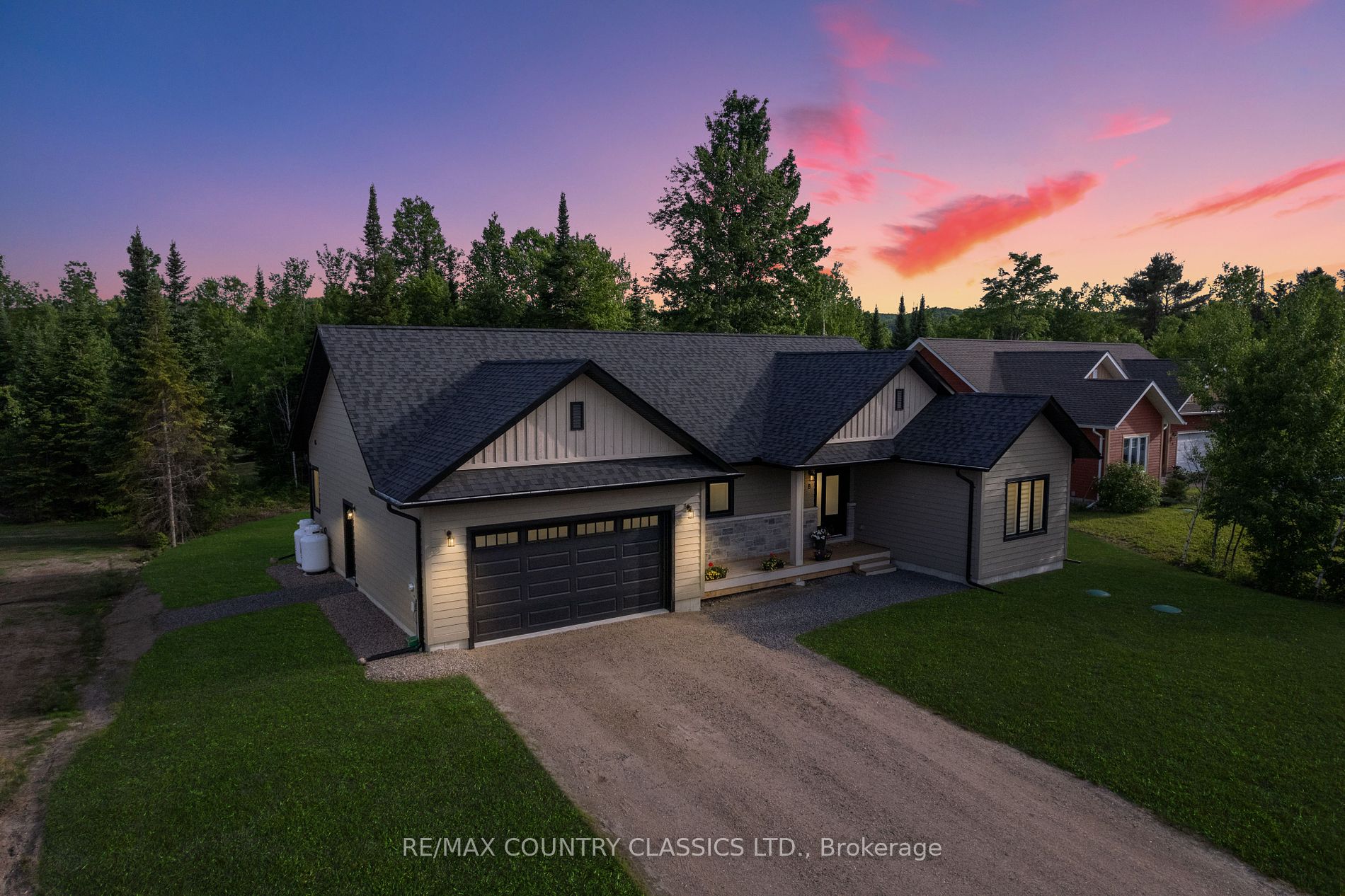 8 Bancroft Ridge Dr, Bancroft, Ontario, 