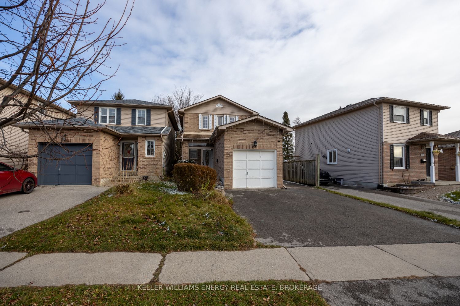 606 Cobblehill Dr, Oshawa, Ontario, Pinecrest