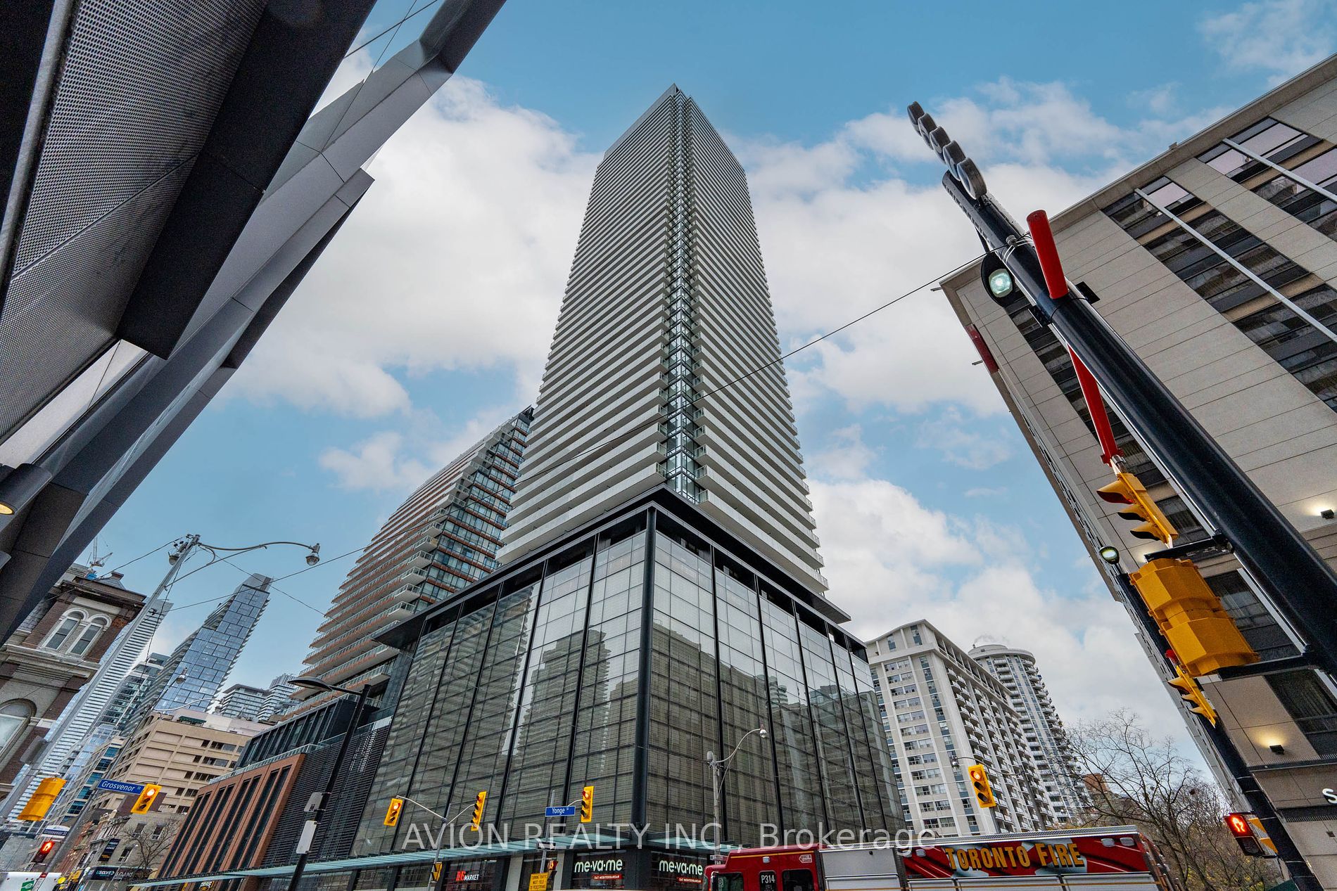 501 yonge St, Toronto, Ontario, Church-Yonge Corridor