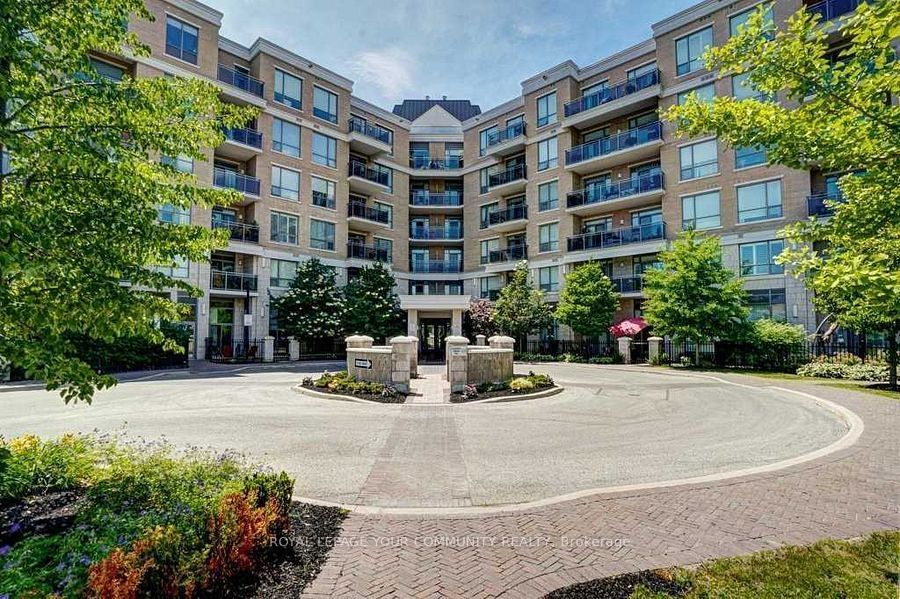 111 Civic Square Gate, Aurora, Ontario, Bayview Wellington