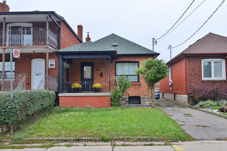 74 Amherst Ave, Toronto, Ontario, Oakwood Village