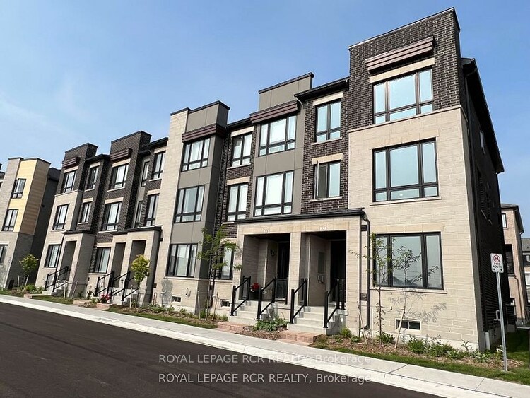 32 Dockside Way, Whitby, ON, Port Whitby