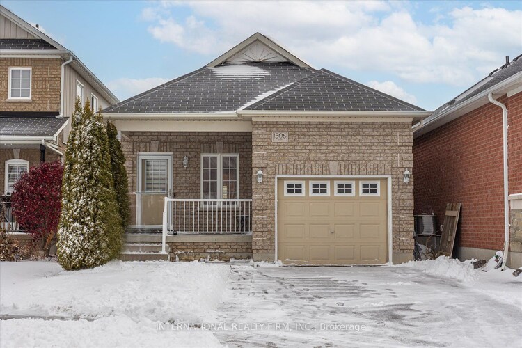 1306 Macinally Crt, Oshawa, Ontario, Pinecrest