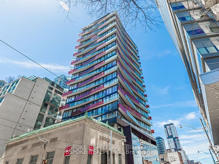 215 Queen St W, Toronto, Ontario, Waterfront Communities C1